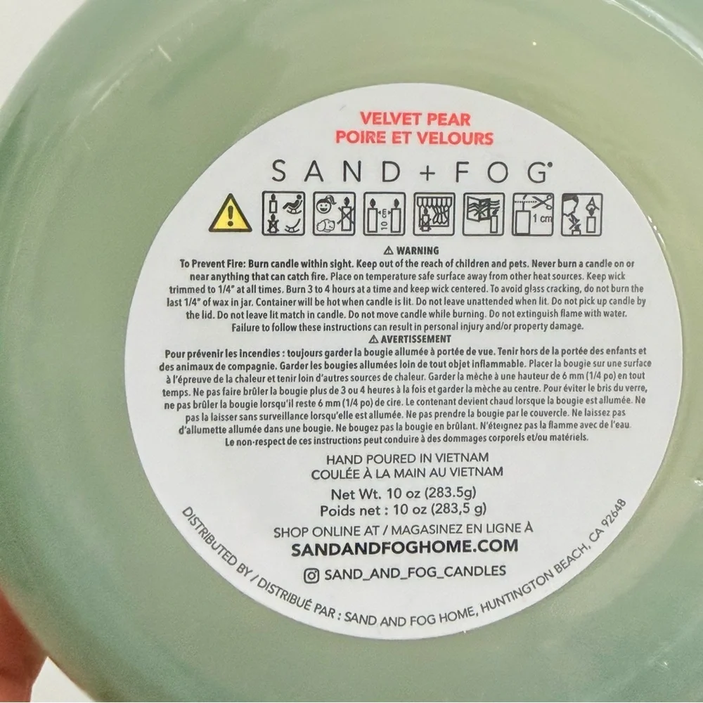 Sand + Fog Velvet Pear Scented Candle